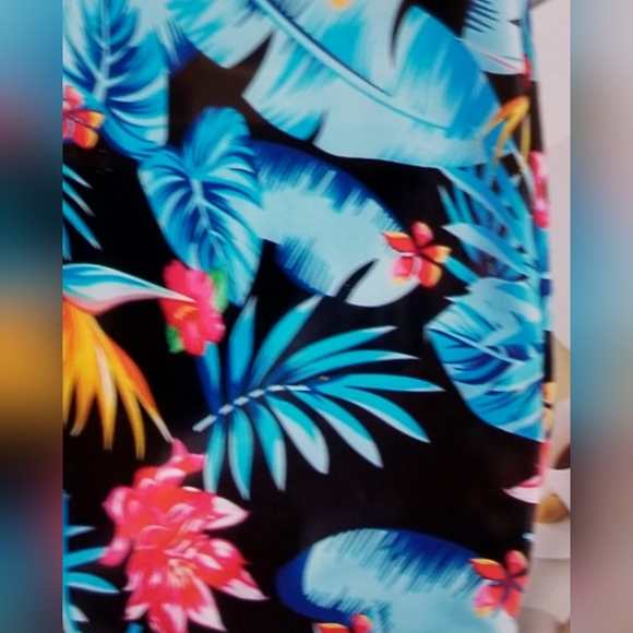 NWOT FLORAL ATHLETIC ONE Piece STRETCH SWIMSUIT CONTRAST MESH BATHING SUIT - Picture 10 of 13